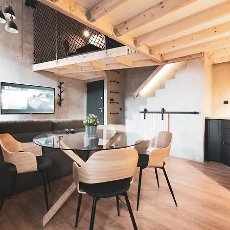 Gami Ex-factory Lofts * Lubiana